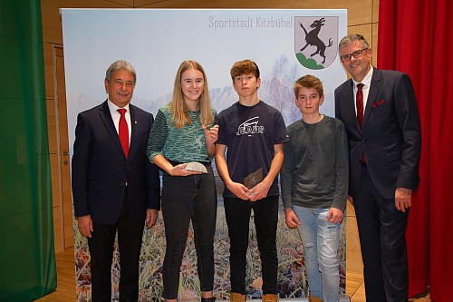 badmintonmannschaft.jpg